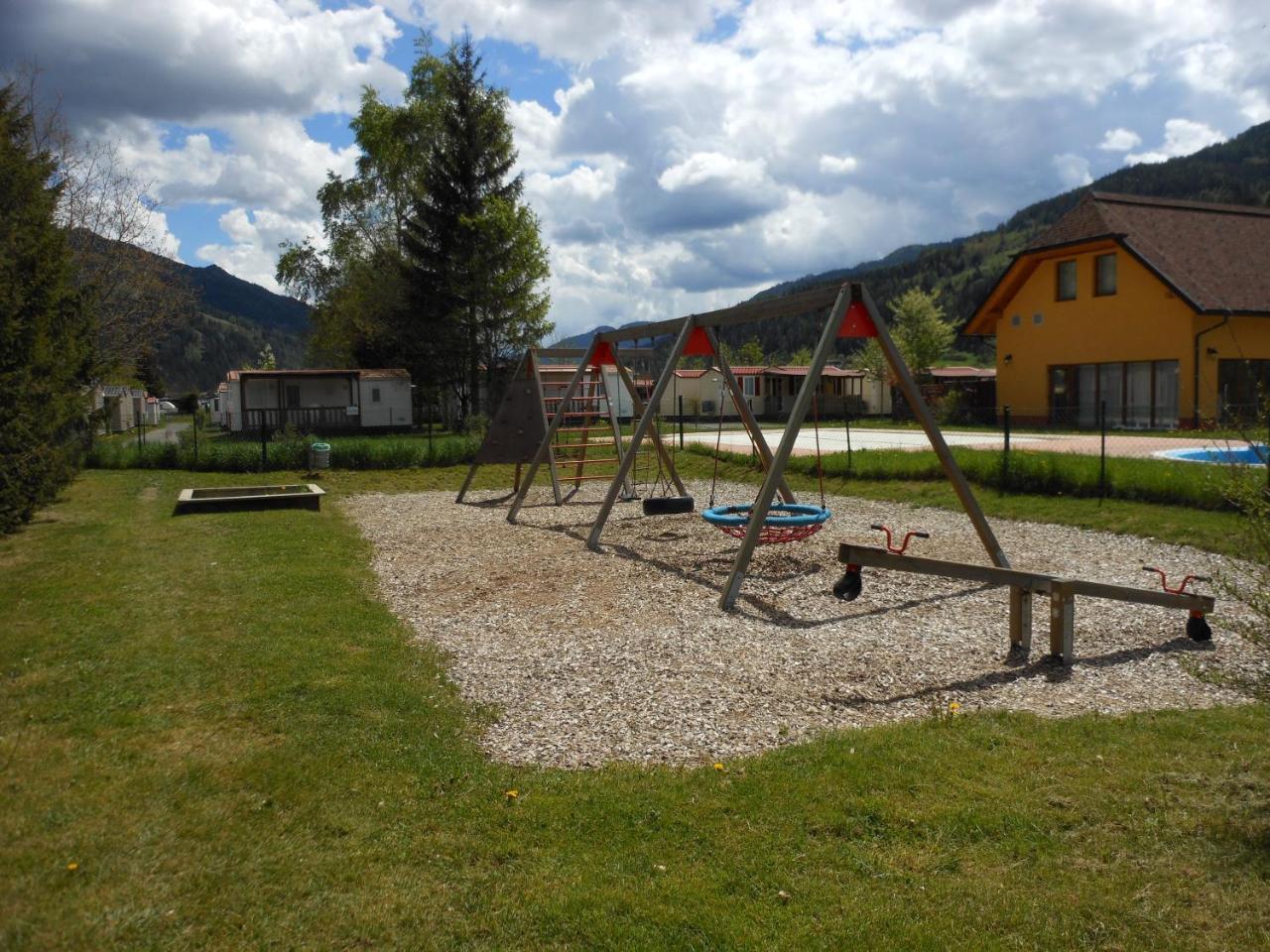 Albatross Mobile Homes On Camping Bella Austria Sankt Peter am Kammersberg Exteriér fotografie